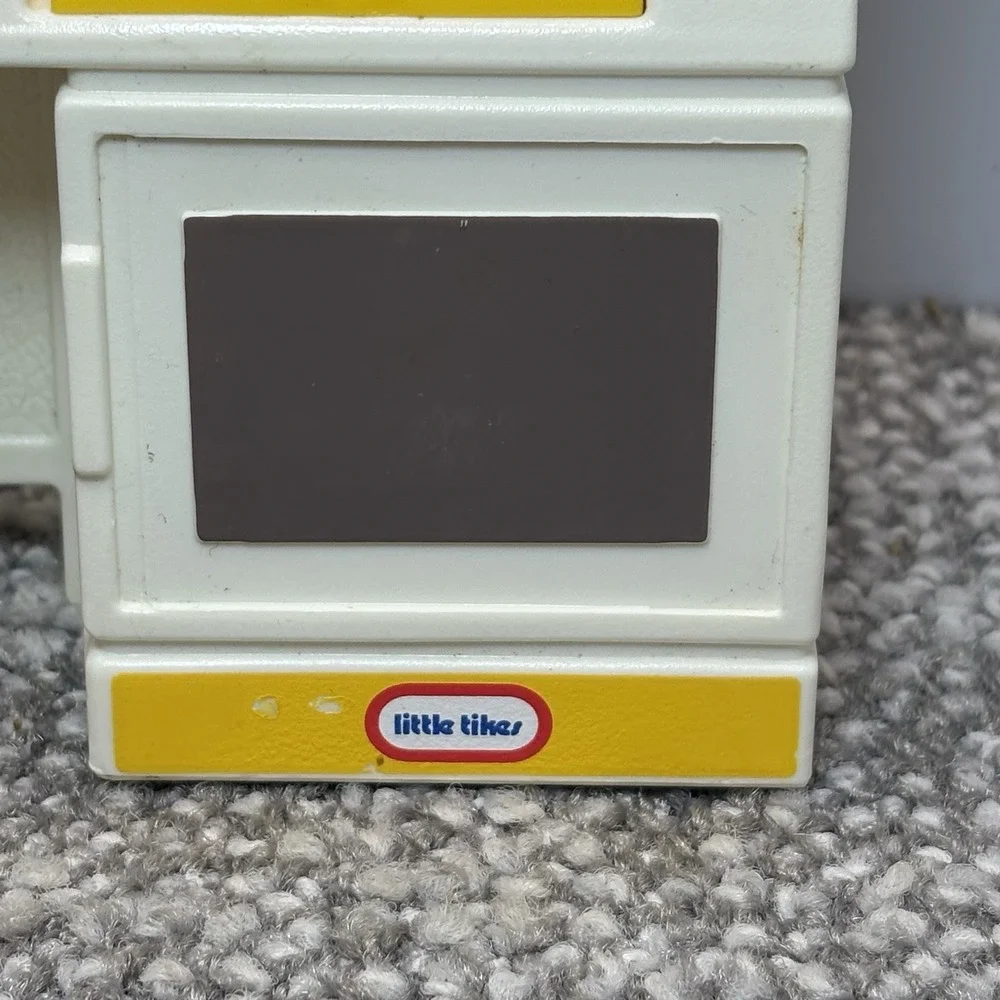 Little Tikes Dollhouse Party Kitchen VTG Collectible‎ White Blue Yellow